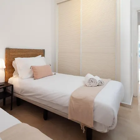 Apartment La Joya Seafront By Alfresco